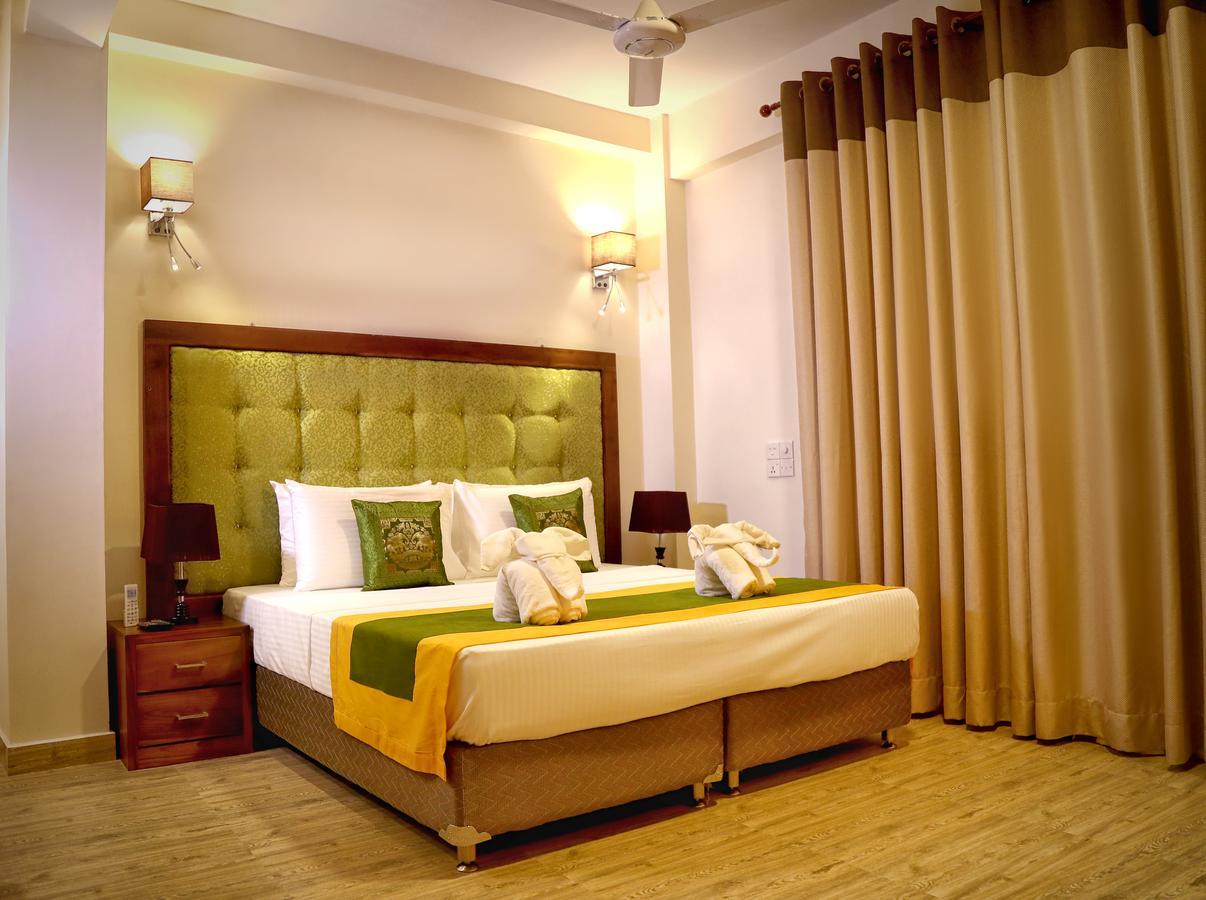 Vendol Maliga Edge Hotel Kandy Exterior foto